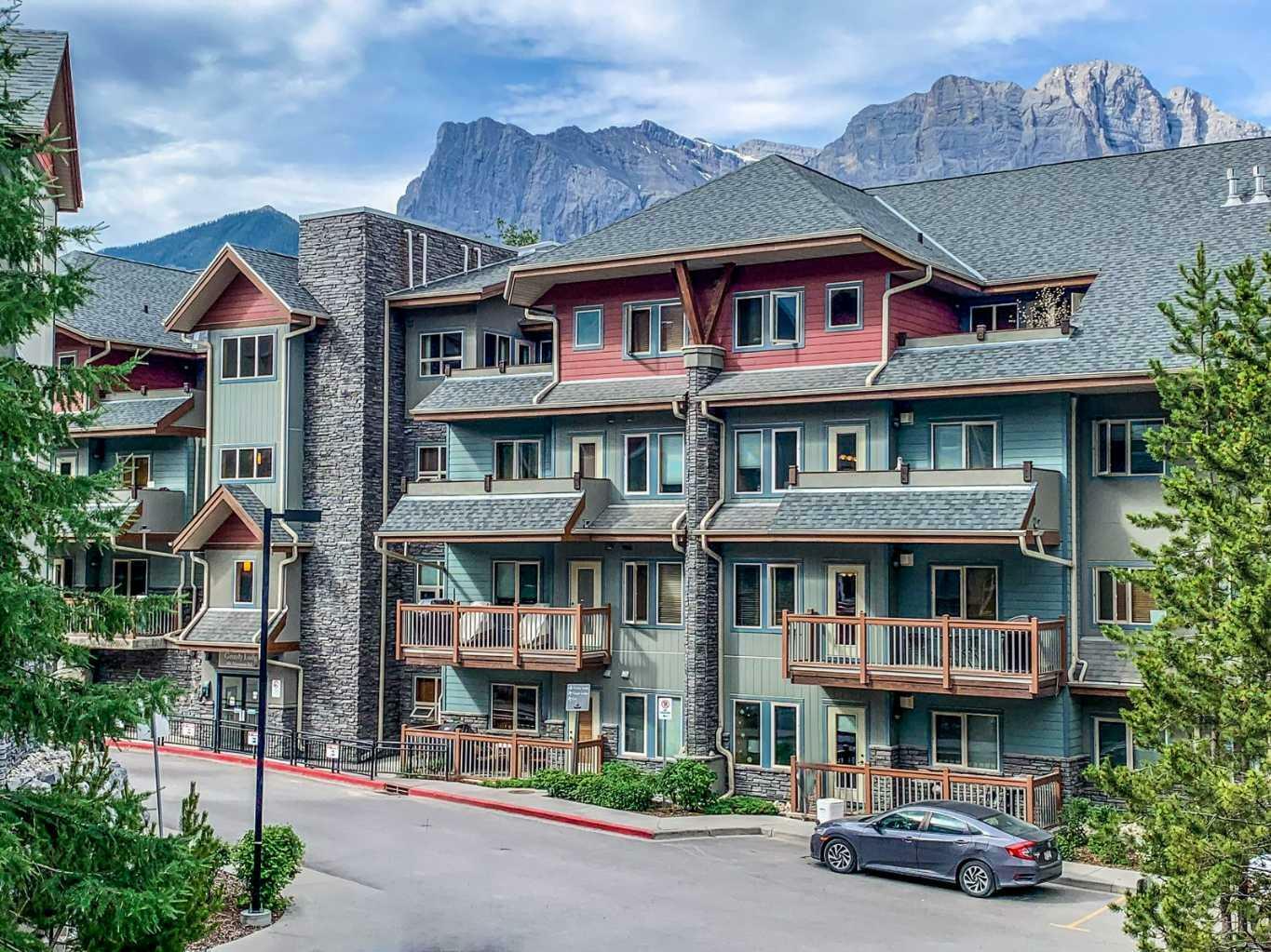 101 Montane Road 221  Canmore AB T1W 0G2 photo