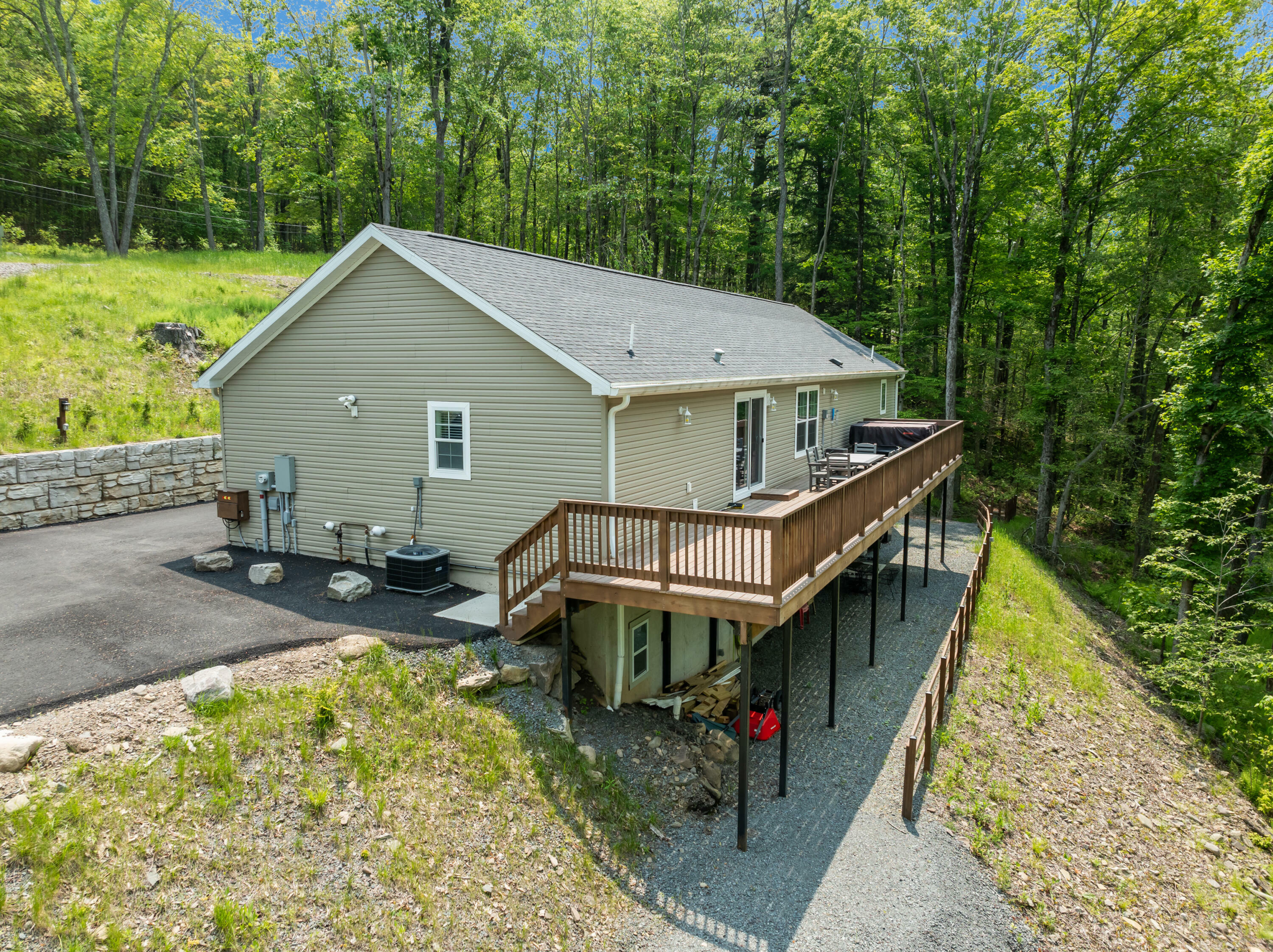 Property Photo: 2016 Locust Ridge Road PA 18347