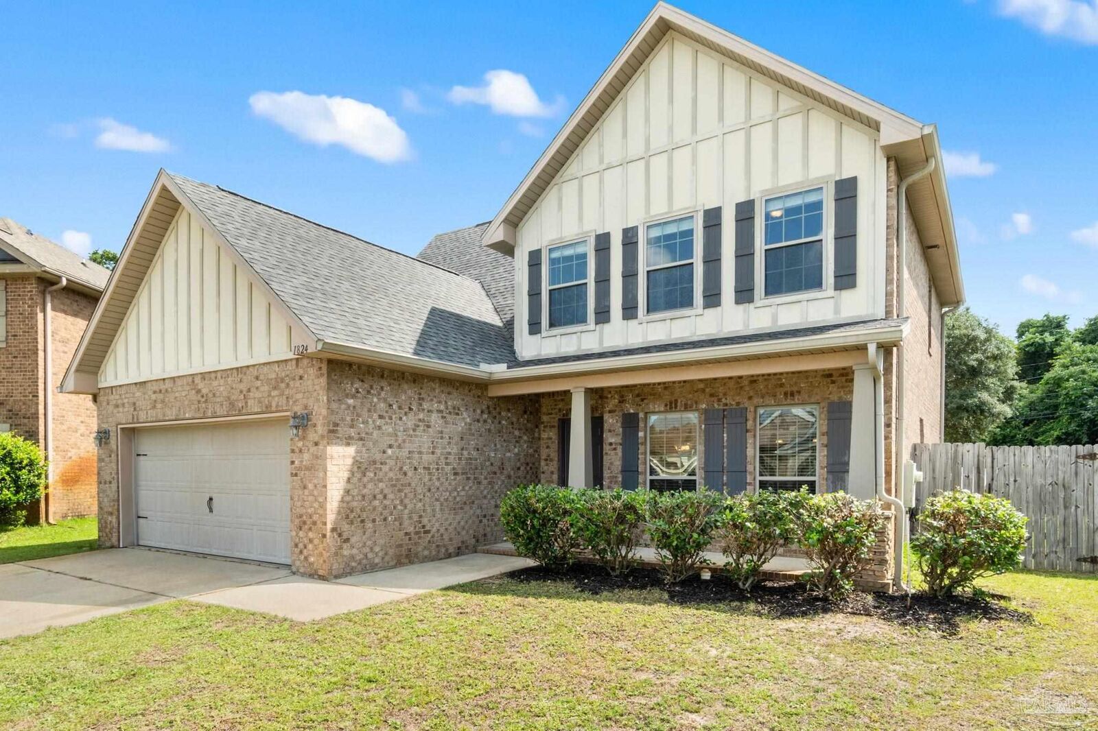Property Photo:  1824 Lindsey Magnolia Ct  FL 32566 