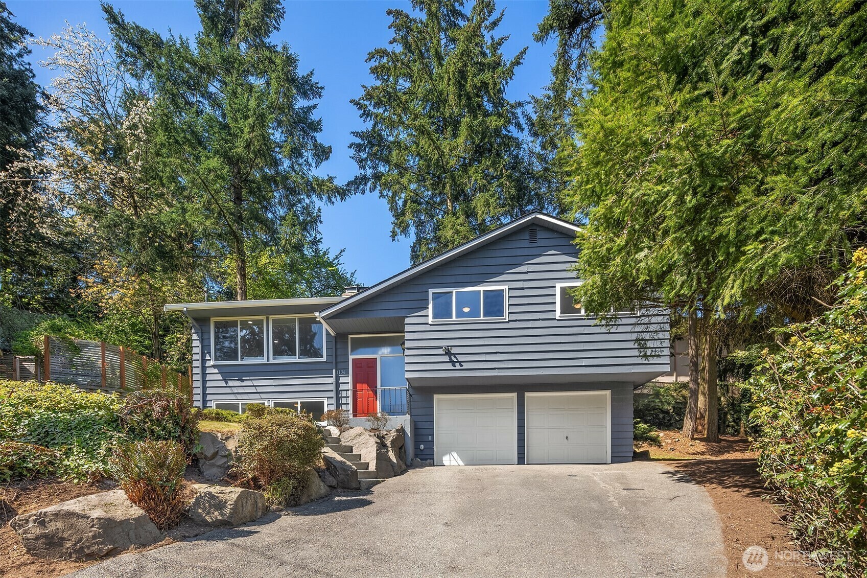 Property Photo: 1136 N 146th Place WA 98133