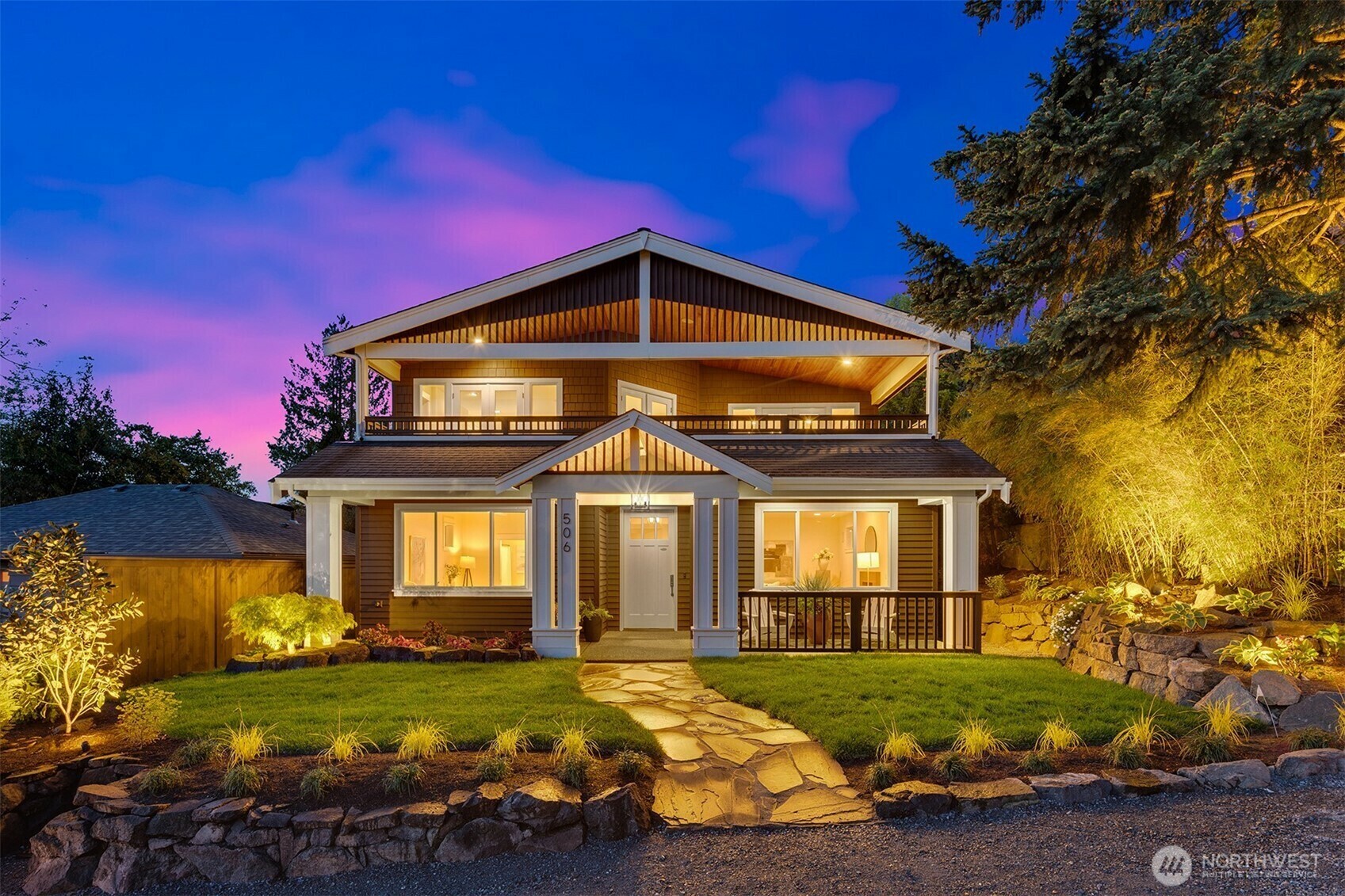 Property Photo: 506 13th Avenue W WA 98033