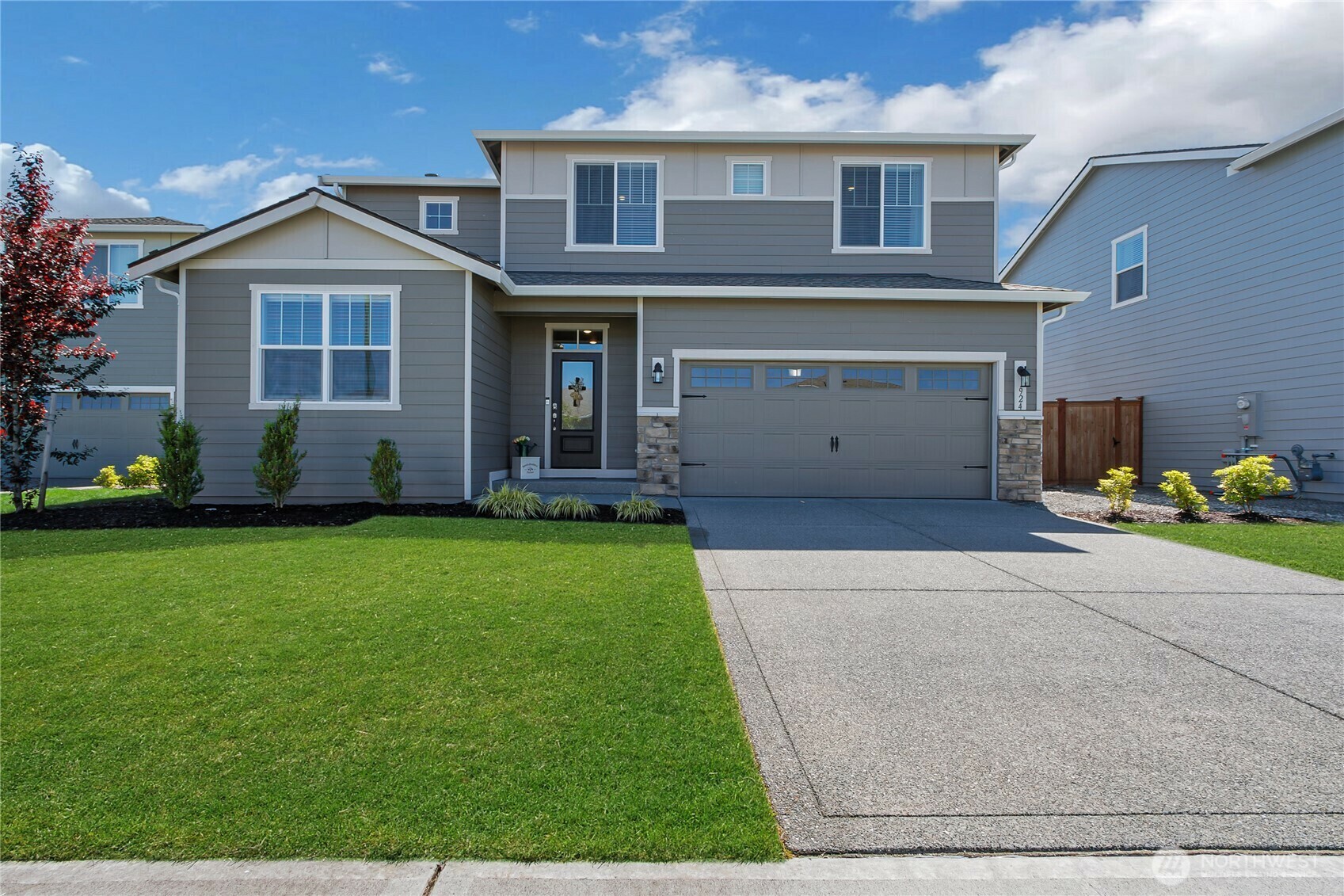Property Photo: 924 Livernash Street WA 98321