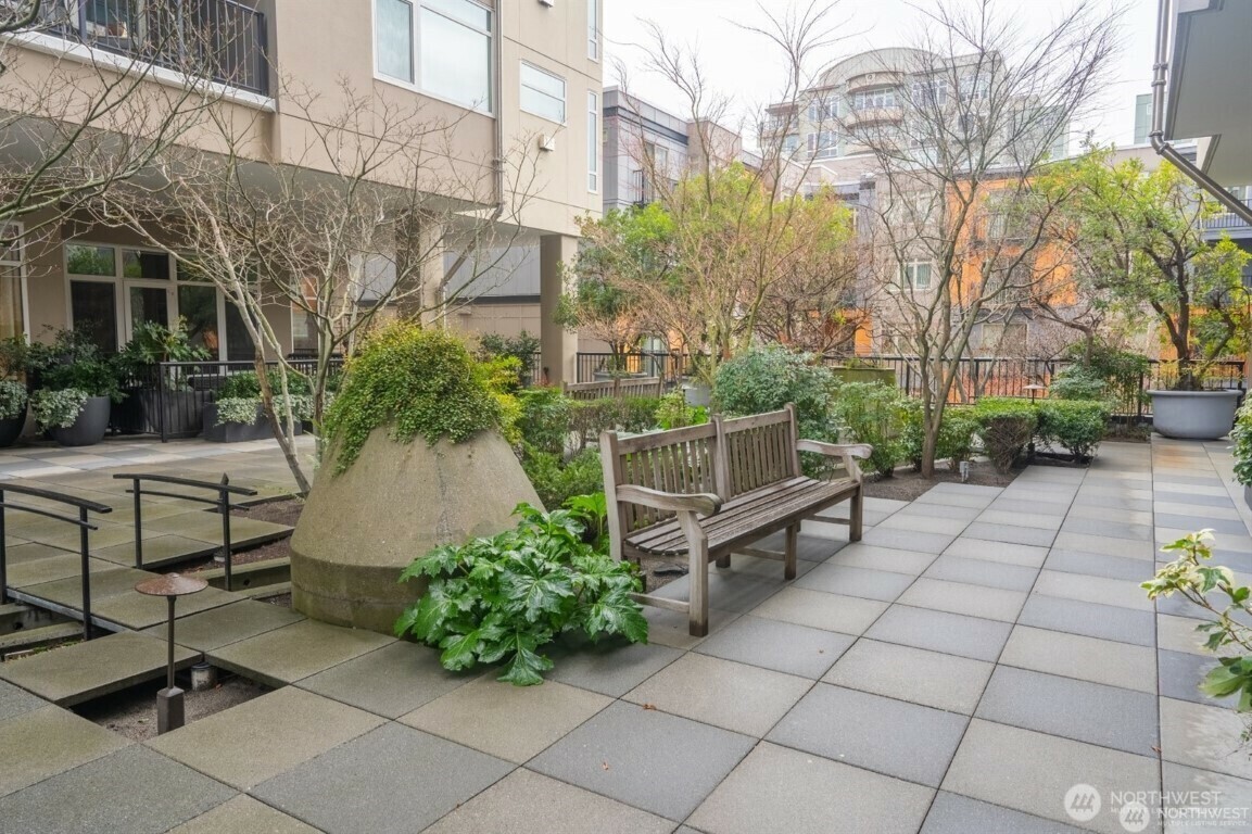 Property Photo: 2801 1st Avenue 515 WA 98121