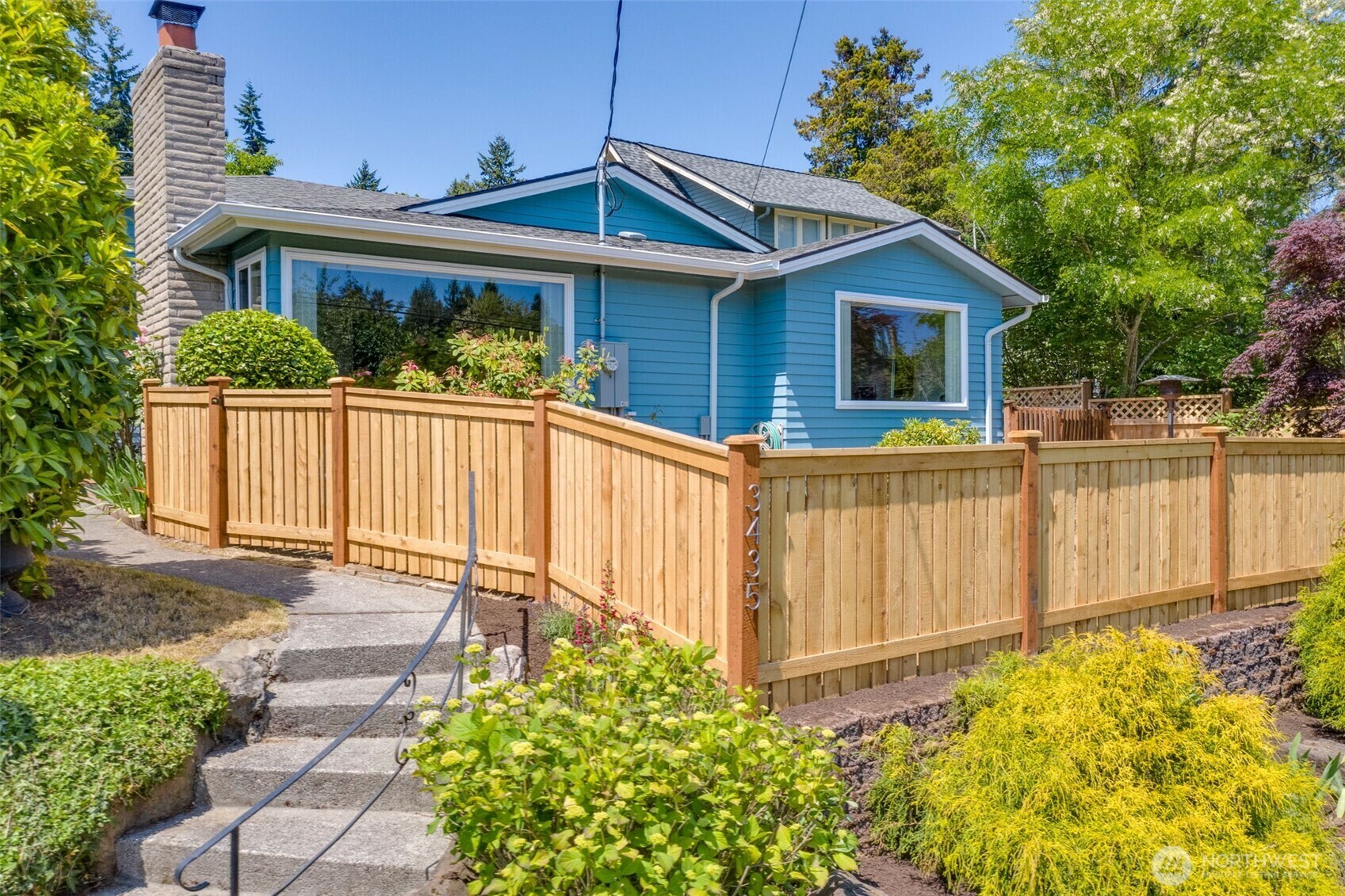 3435  34 Avenue W  Seattle WA 98199 photo