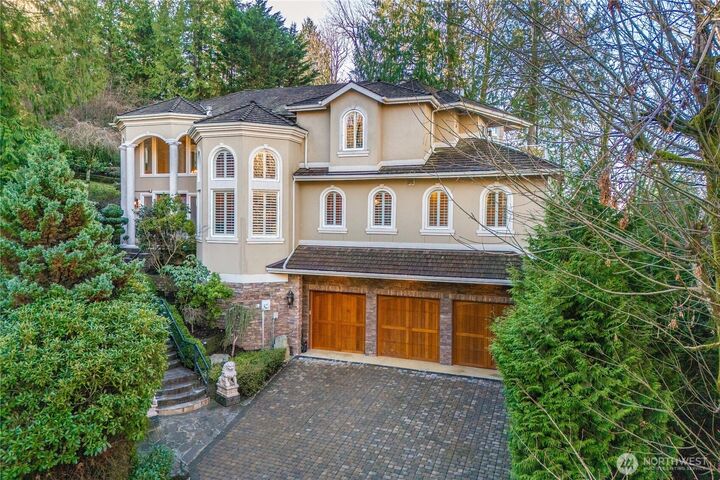 5325  145th Place SE  Bellevue WA 98006 photo