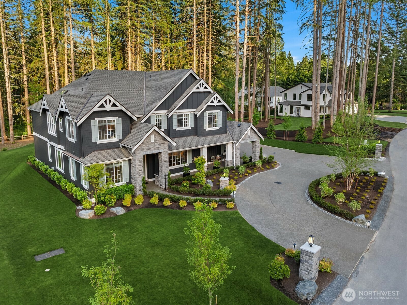 Property Photo: 15402 154th Avenue NE WA 98072
