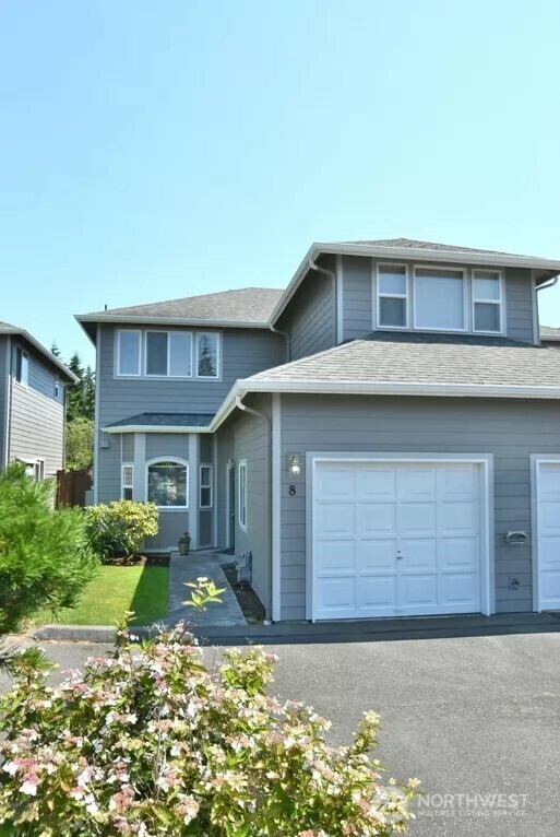 Property Photo: 21121 77th Place W 8 WA 98026