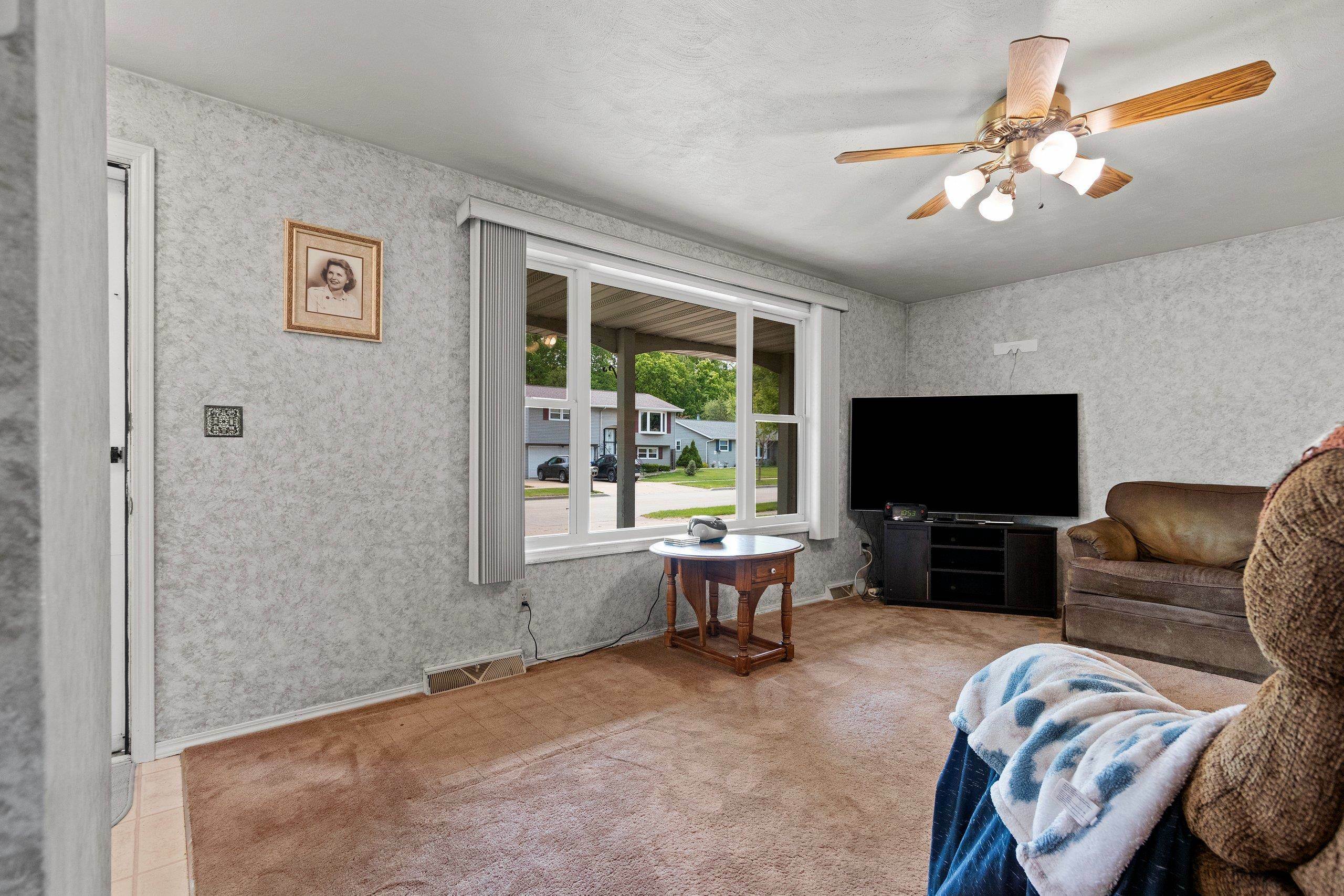 Property Photo: 57 Solar Circle WI 54915