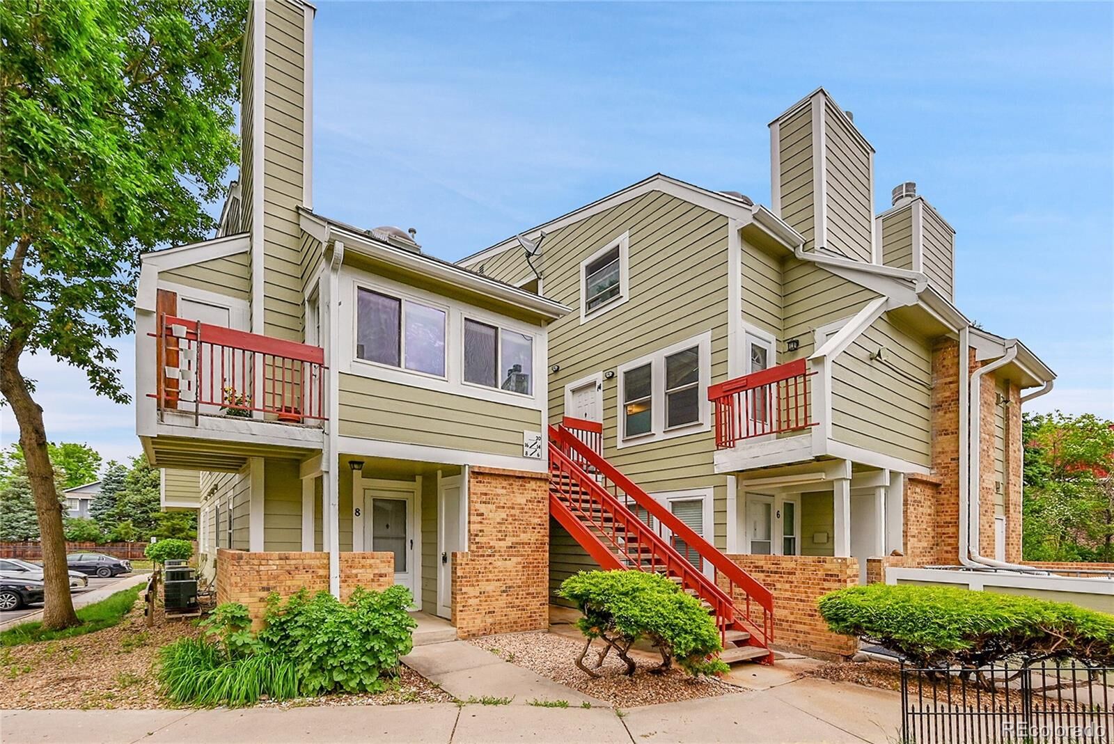Property Photo:  922 S Dearborn Way 8  CO 80012 