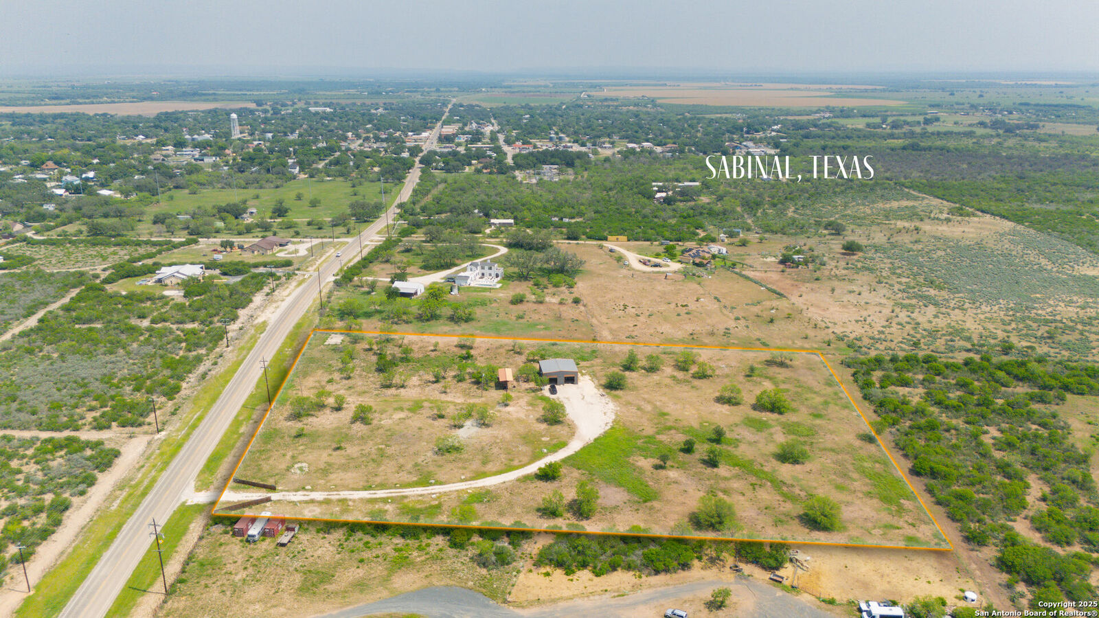 Property Photo: 797 S Ranch Rd 187 TX 78881