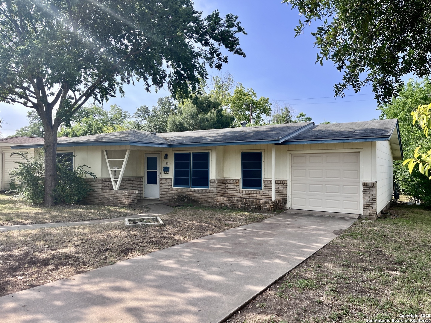 Property Photo: 326 Mink TX 78213