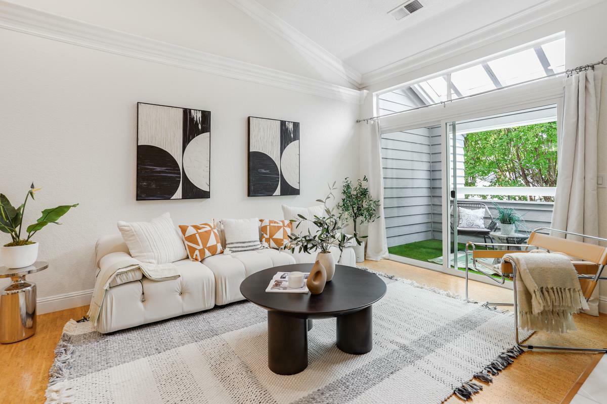 Property Photo: 1658 Parkview Green Circle CA 95131