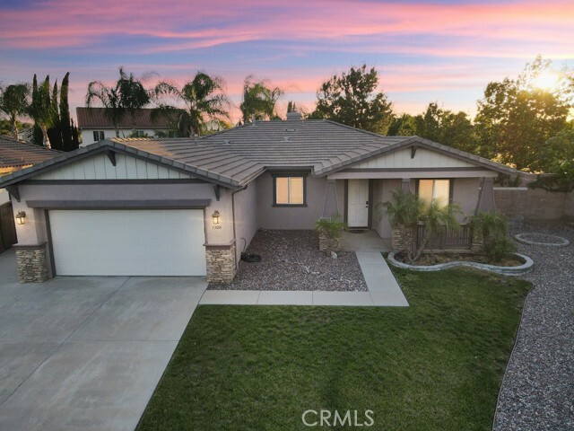 Property Photo:  33011 Breighton Wood Street  CA 92584 