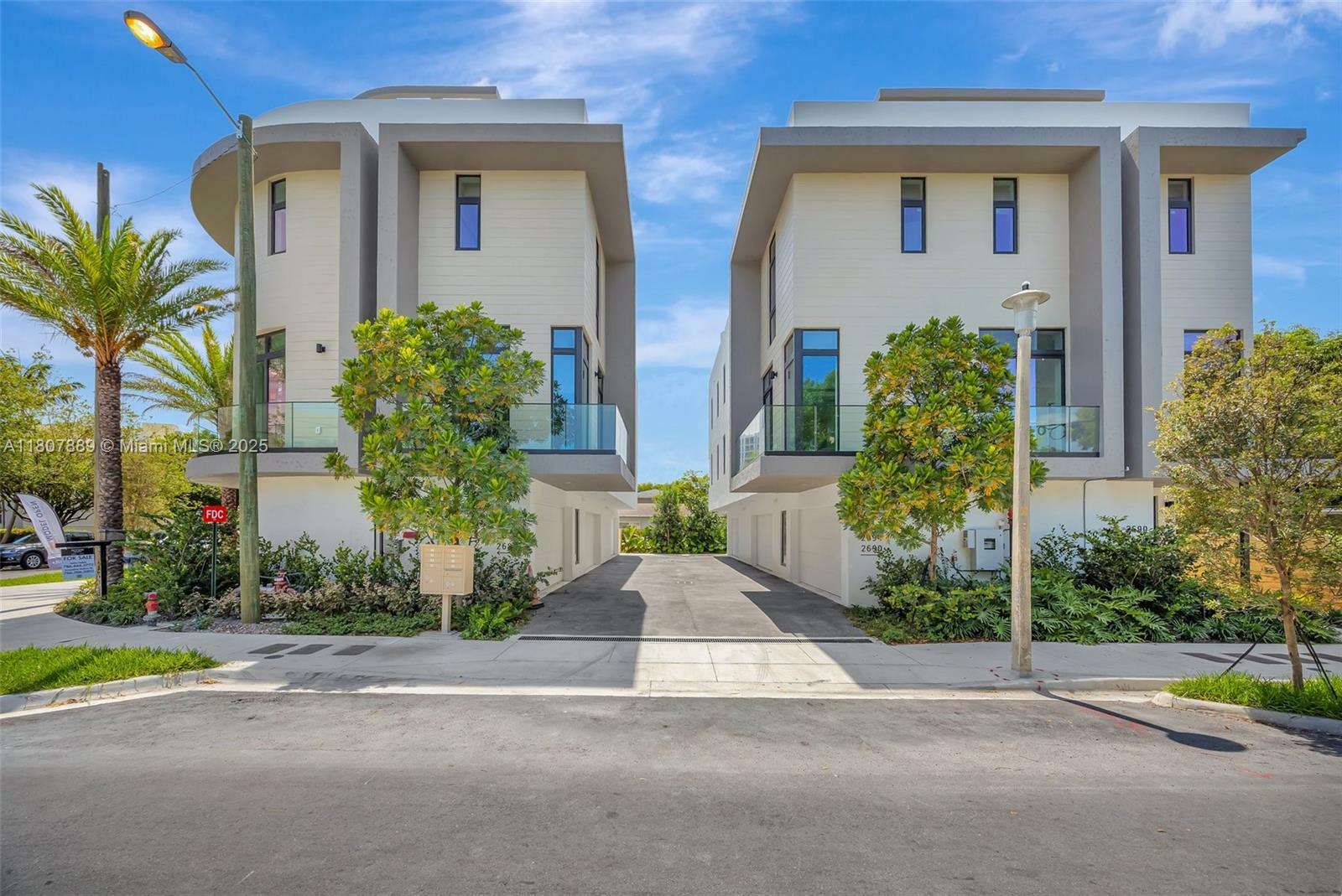 Property Photo: 2692 SW 25th Ave FL 33133