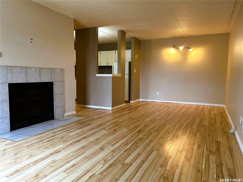 Property Photo: 150 Gore Place SK S4T 7S4