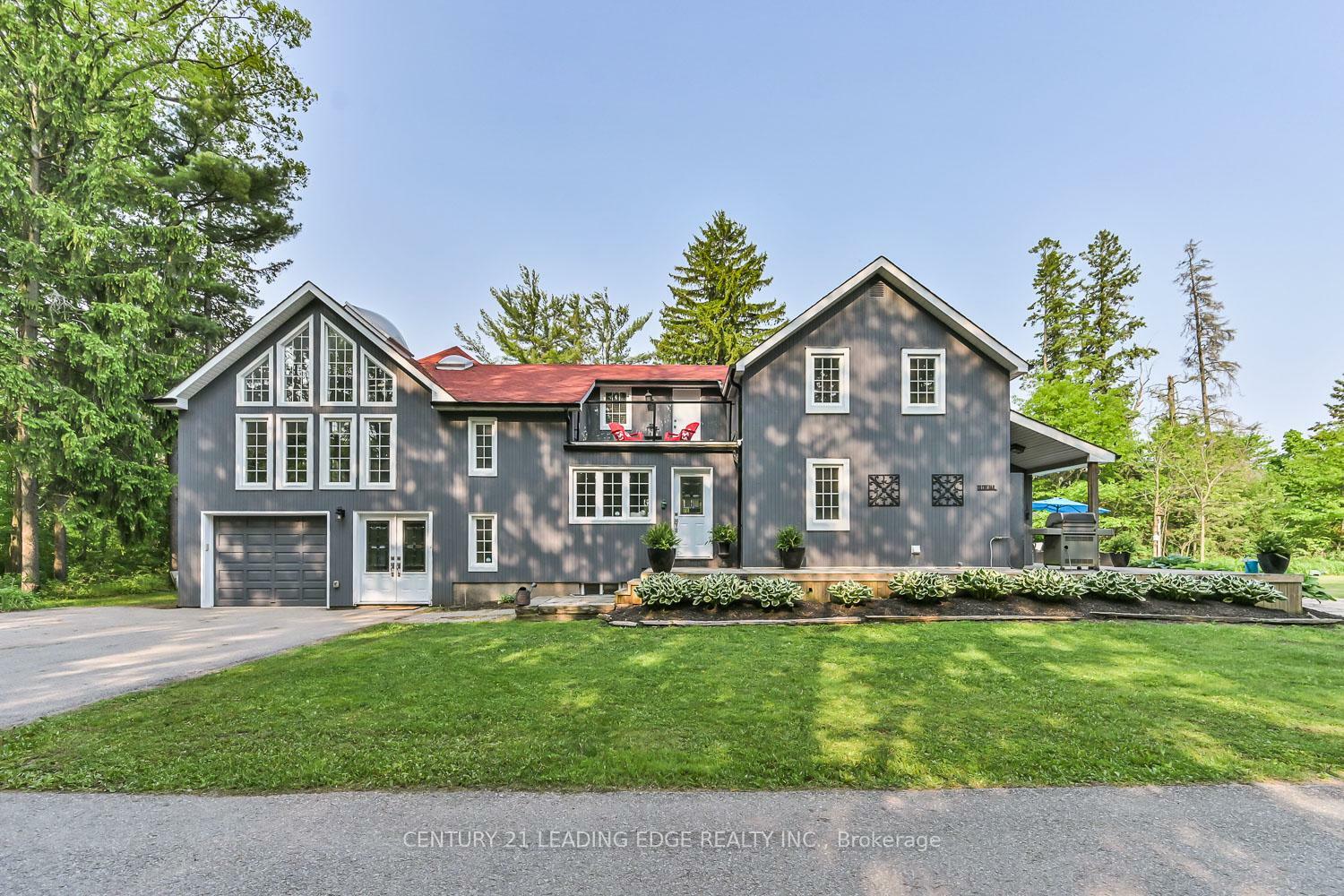 Property Photo: 5845 Aurora Road ON L4A 7X4