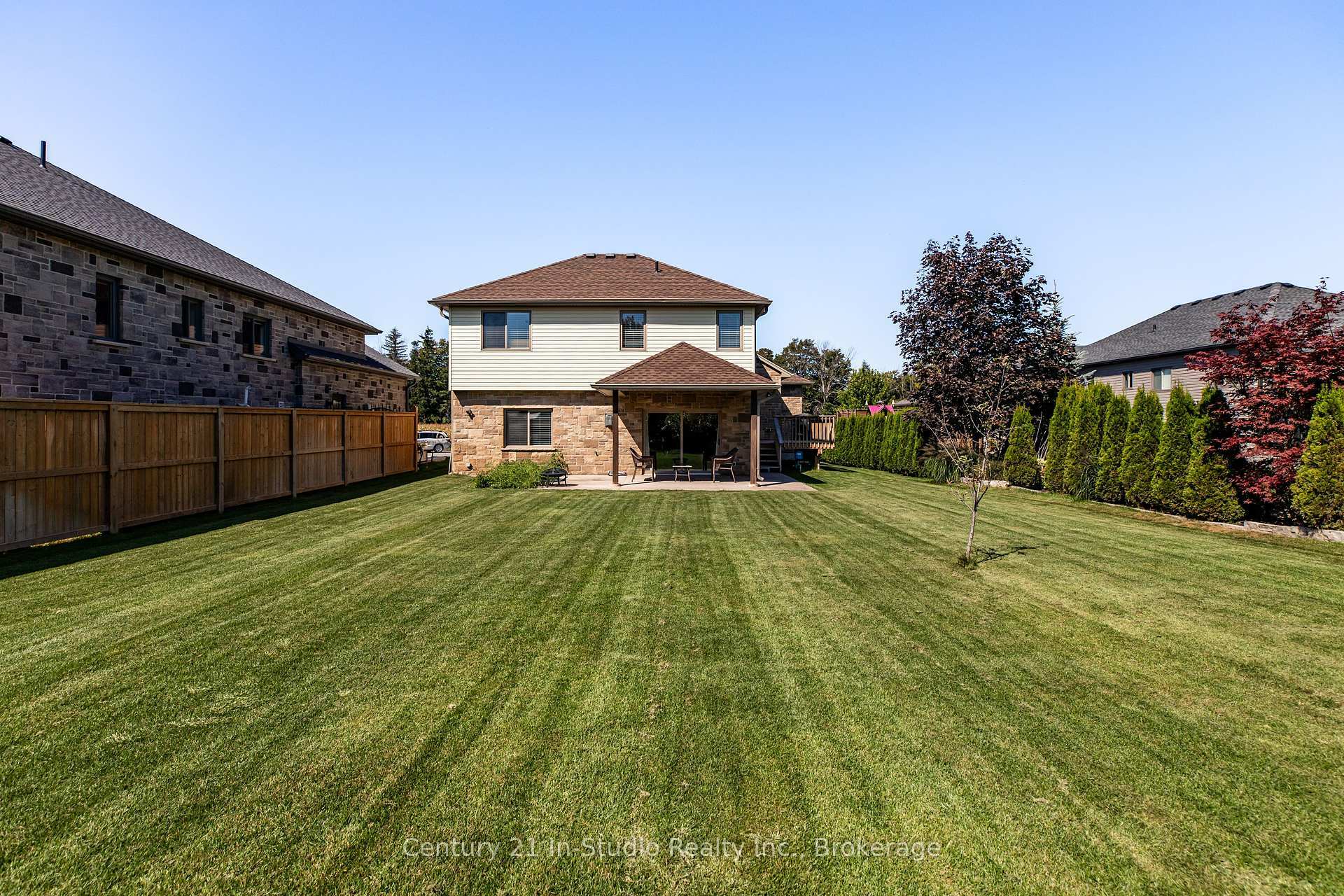 Property Photo:  439 Ridge Street  ON N0H 2C1 