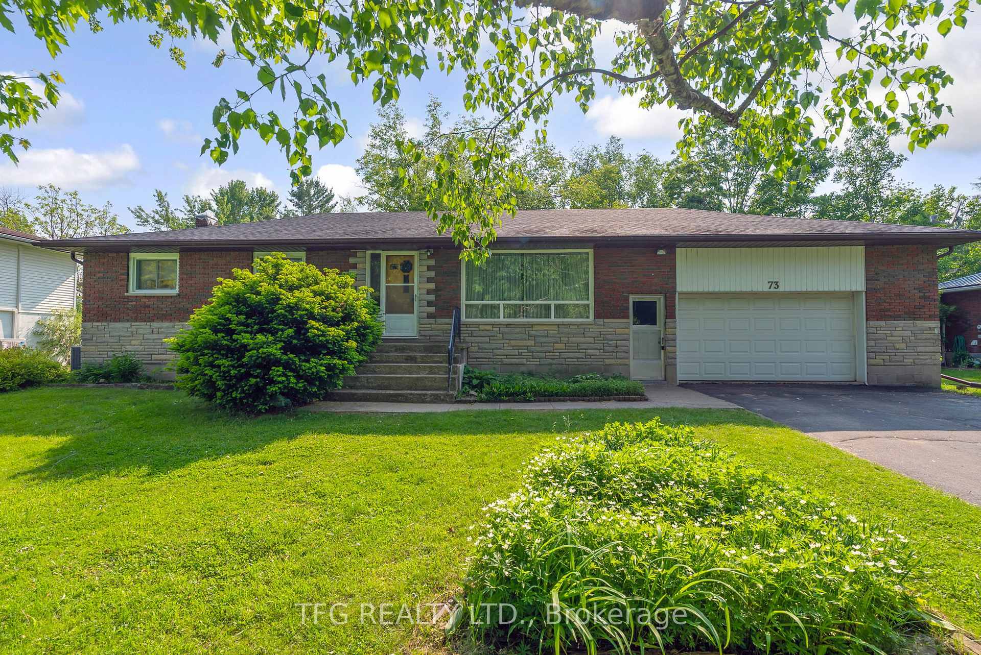Property Photo:  73 Cameron Street  ON K0K 2M0 
