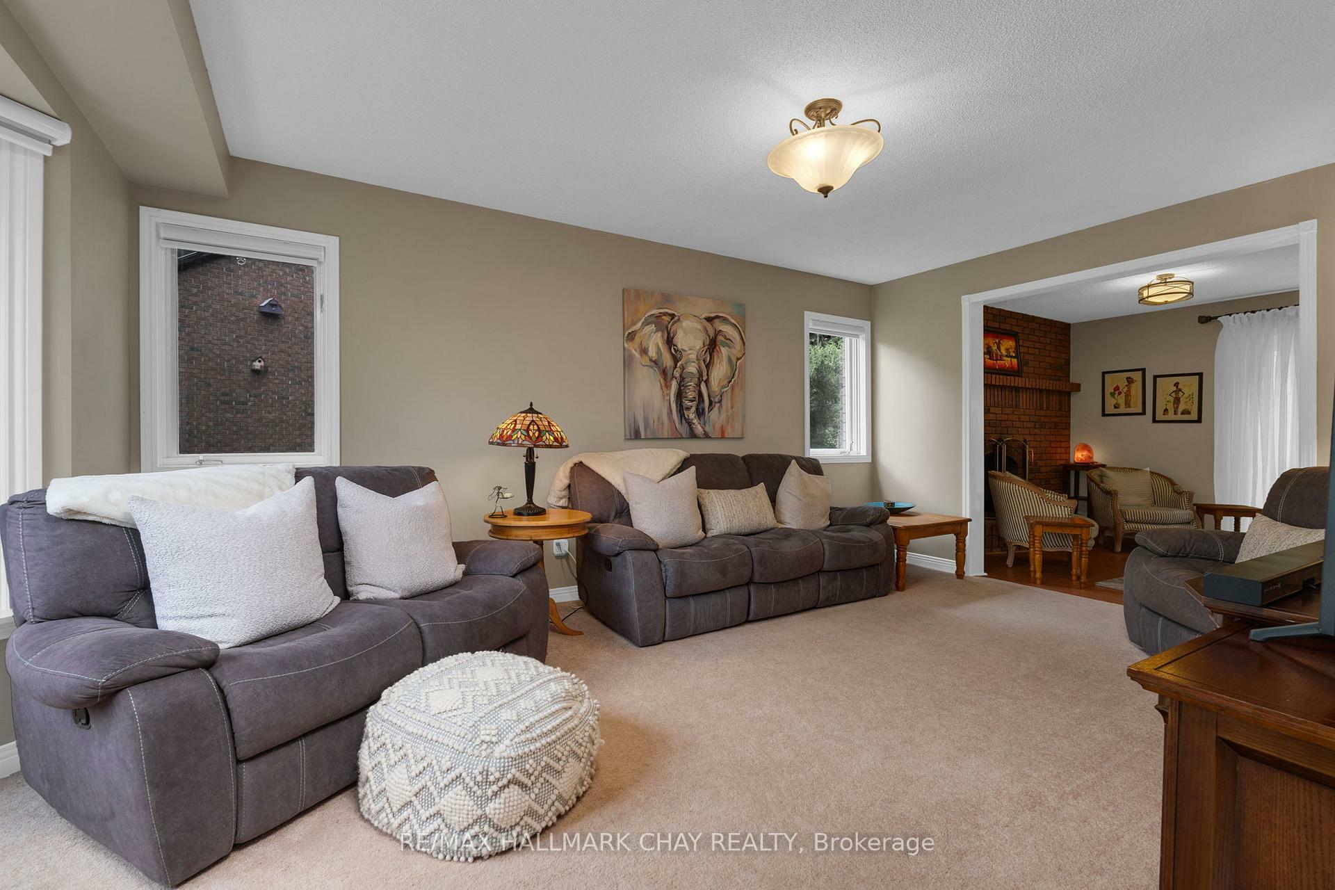 Property Photo: 4 Idlewood Drive ON L0L 1X1