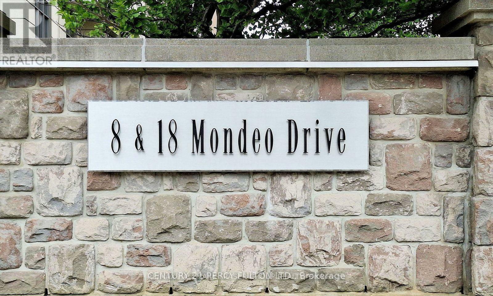 Property Photo:  8 Mondeo Drive 1413  ON M1P 5C7 