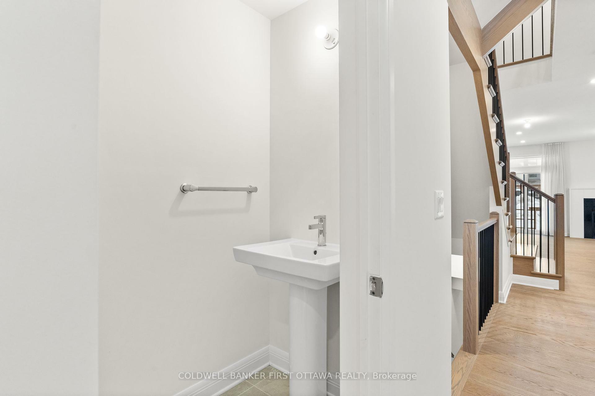 Property Photo: 1326 Whitlow Grass Way ON K2W 0N5