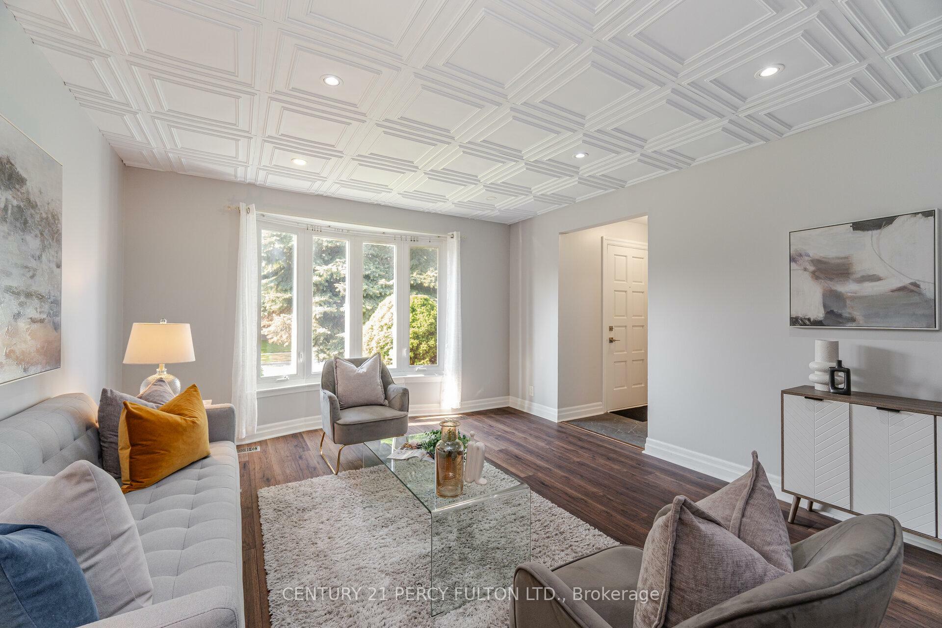 Property Photo: 761 Krosno Boulevard ON L1W 1G5