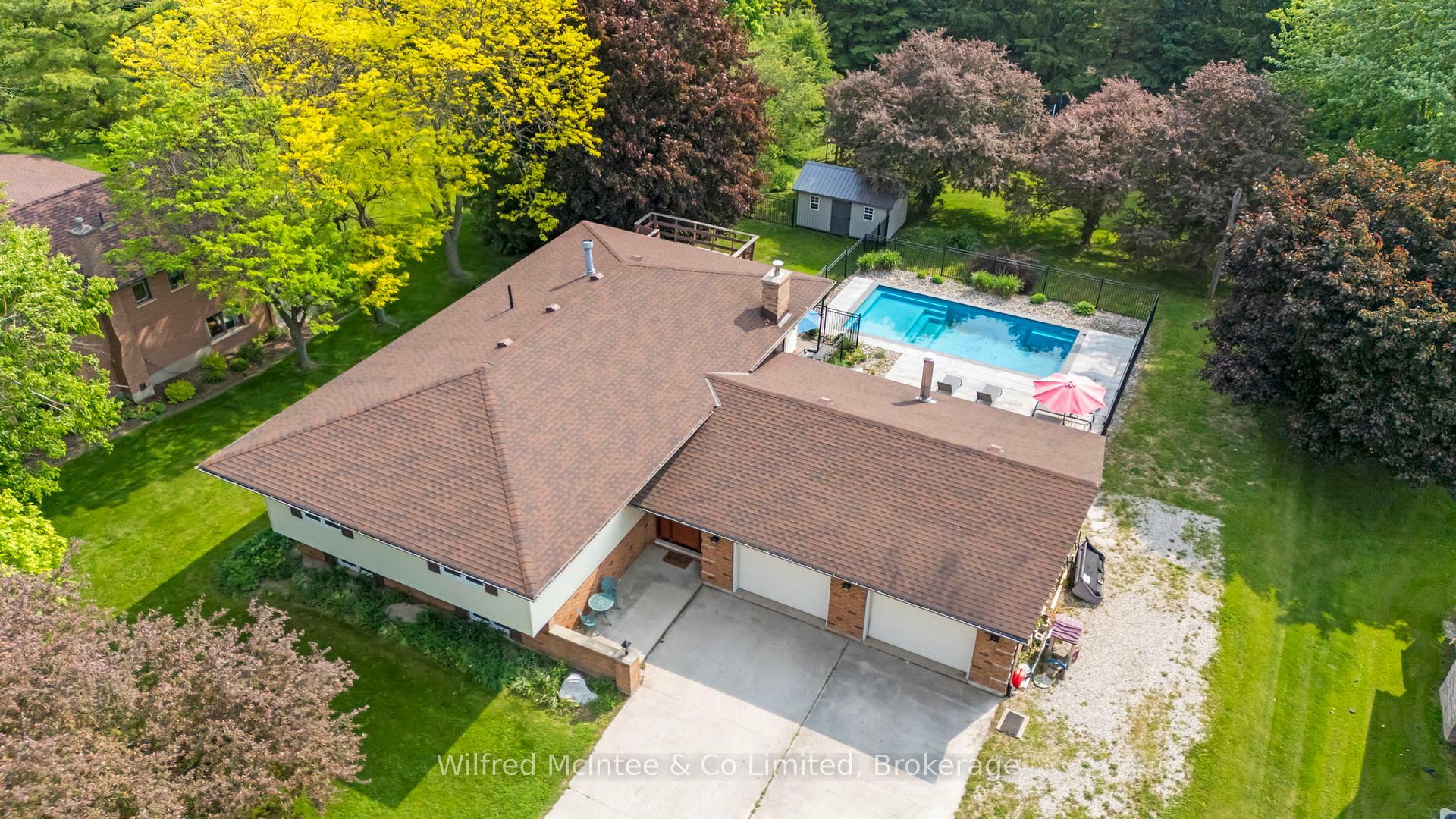 22 Geeson Avenue  Brockton ON N0G 2V0 photo