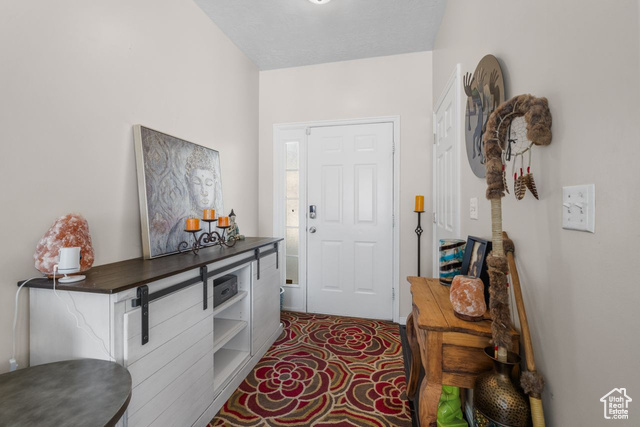 Property Photo: 7819 S Spruce Tree Ln UT 84094