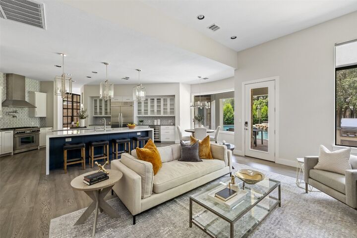 Property Photo: 3604 Shady Creek Cove TX 78746