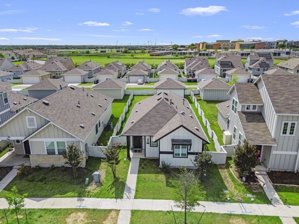 Property Photo:  299 Fabion Street  TX 78640 