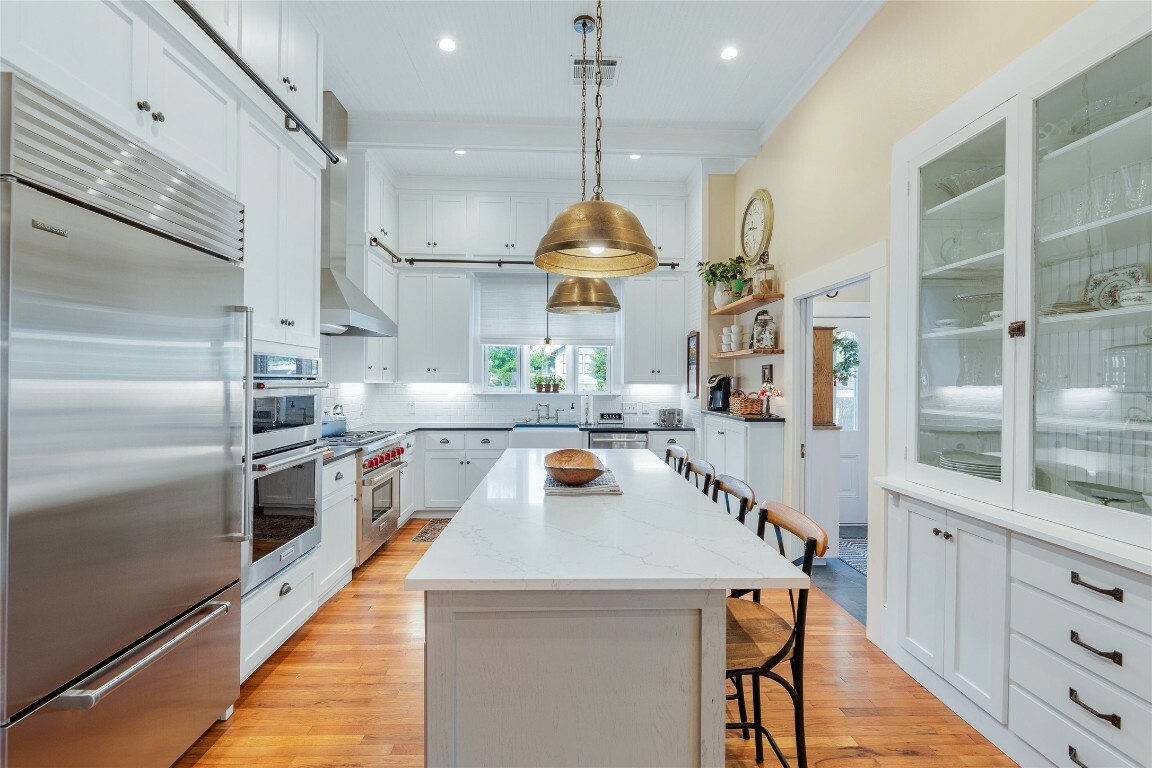 Property Photo: 403 E 4th Street S TX 78626