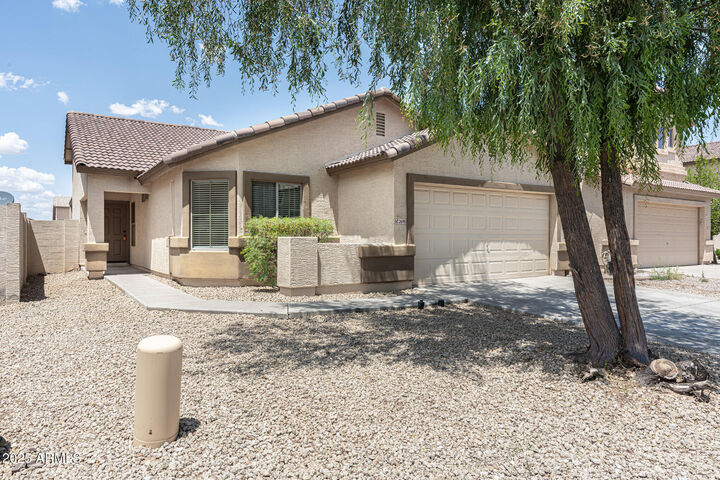 Property Photo:  2698 E Denim Trail  AZ 85143 