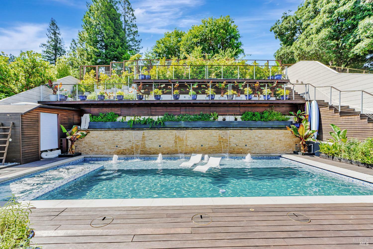 Property Photo: 352 Riviera Drive CA 94901