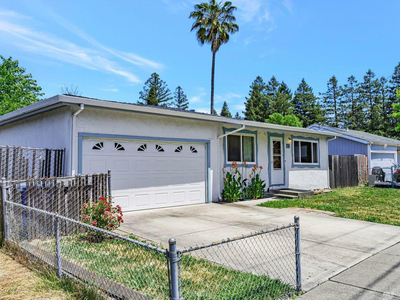 Property Photo:  991 Russell Avenue  CA 95403 
