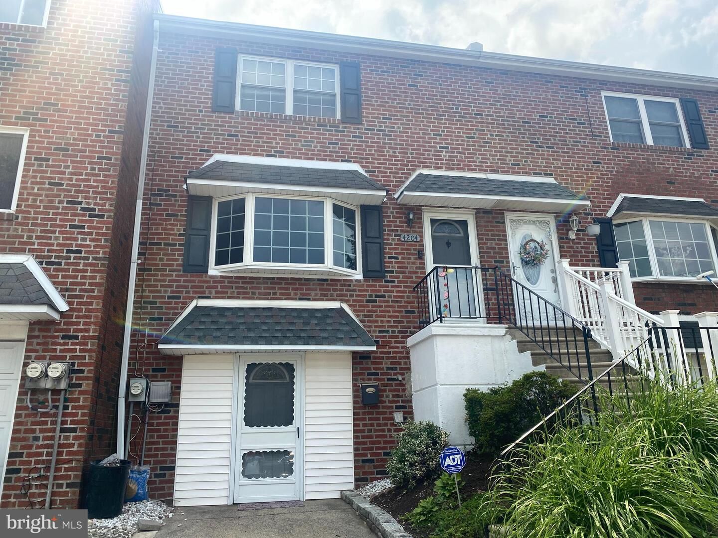 Property Photo: 4204 Chalfont Place PA 19154