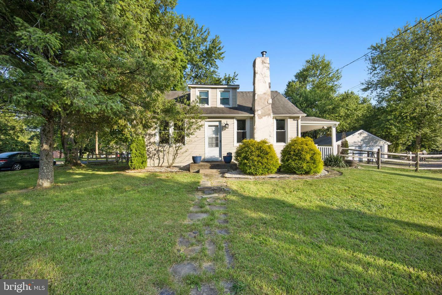 233 Edison Furlong Road  Doylestown PA 18901 photo