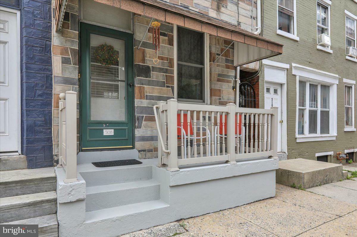 Property Photo: 508 N Queen Street PA 17603