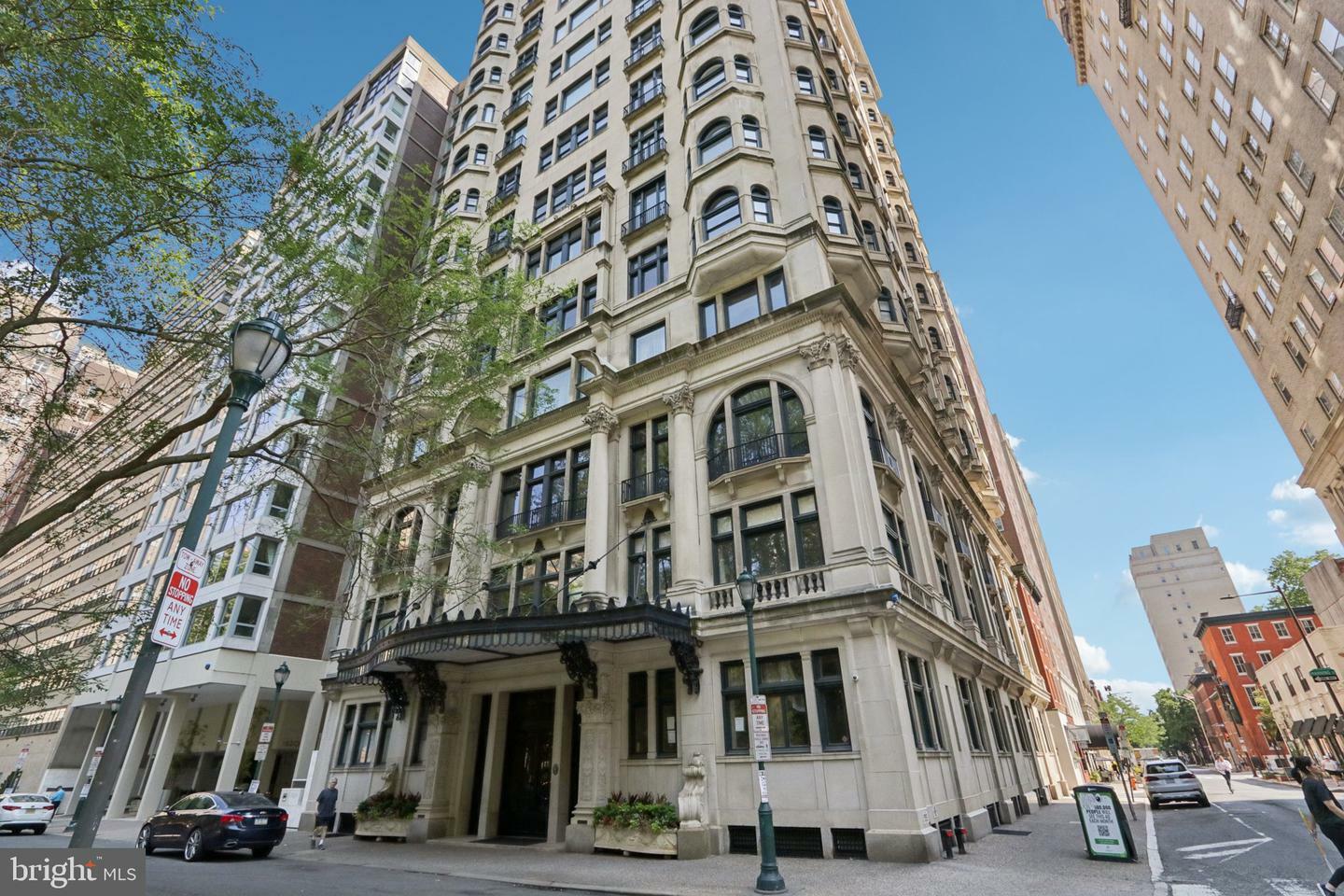 Property Photo: 1830 S Rittenhouse Square 34 12C And 12D PA 19103