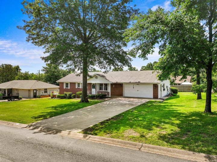 Property Photo: 603 Newton Ave AR 72653