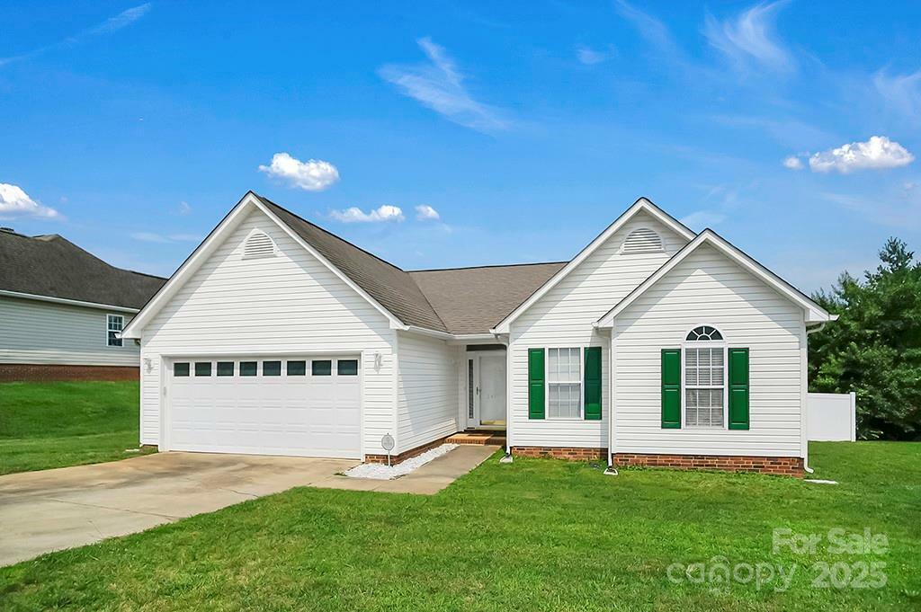 Property Photo: 2467 Hawk Ridge Drive NC 28056