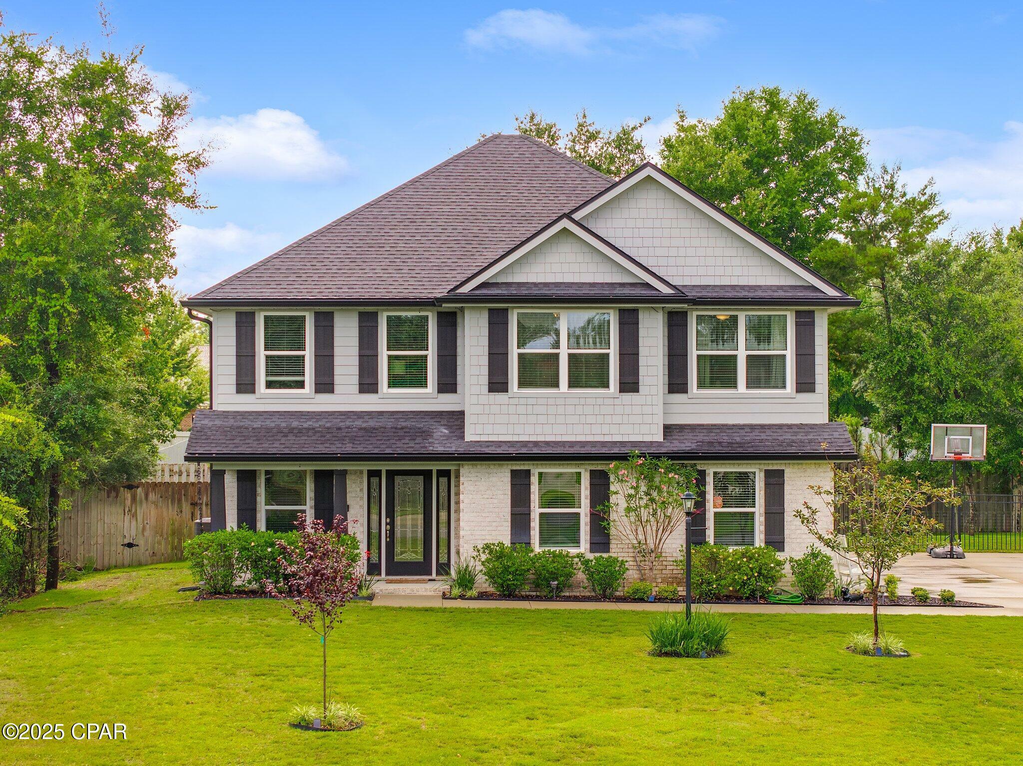 Property Photo: 152 Lake Merial Shores Drive FL 32409