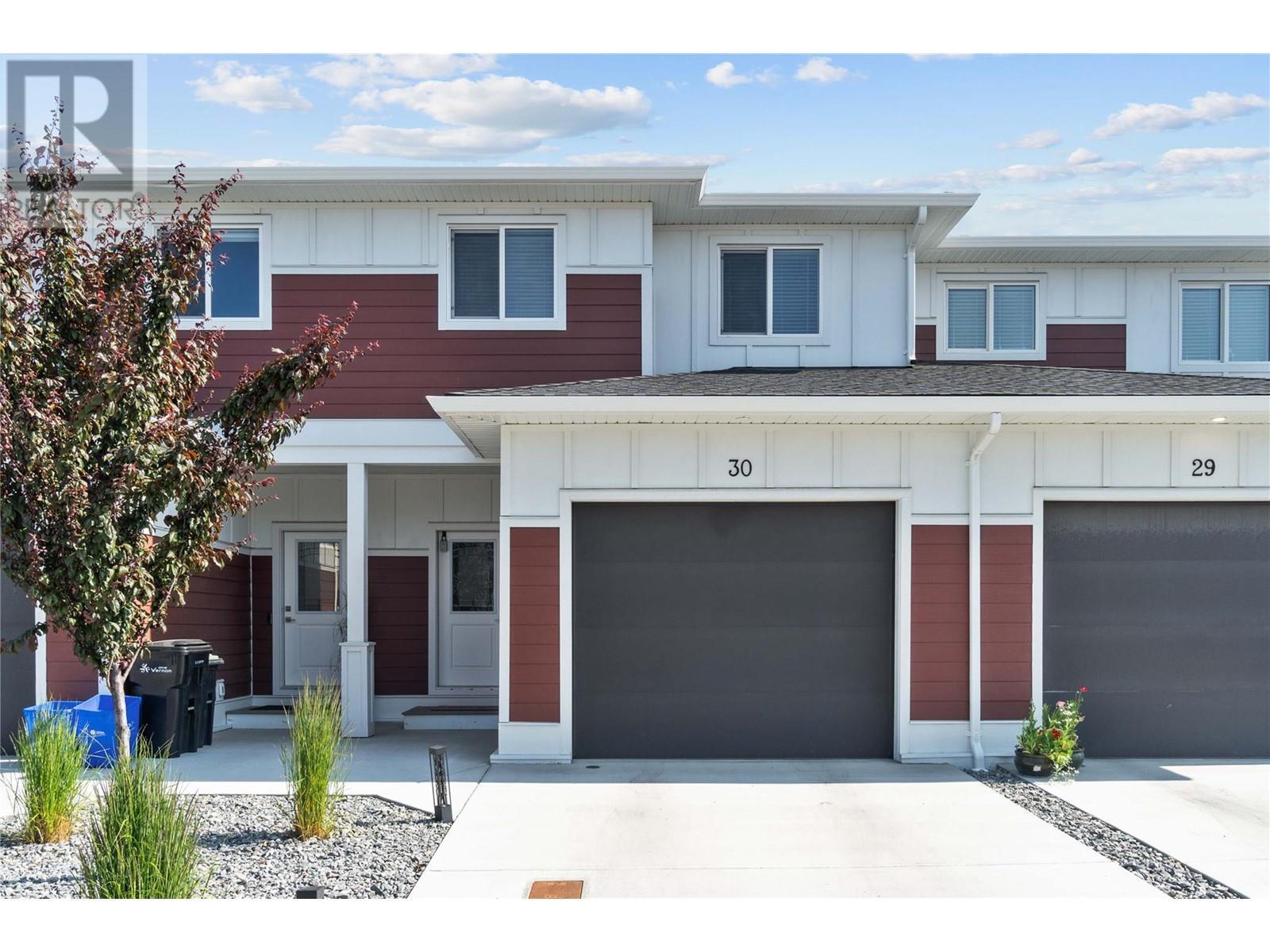 Property Photo: 1999 15 Avenue 30 BC V1T 0C6