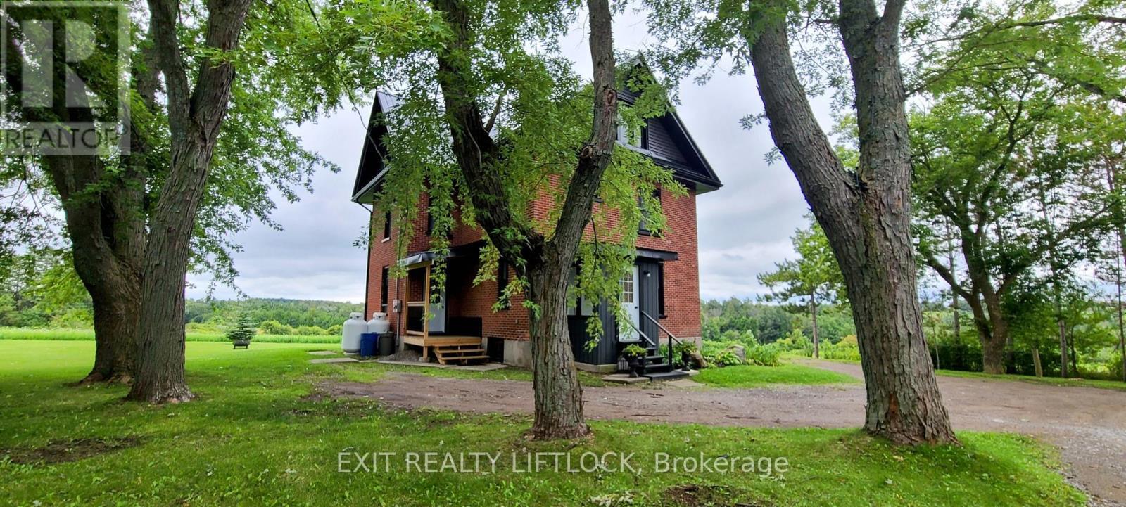 Property Photo:  4922 Highway 7  ON K0L 2W0 