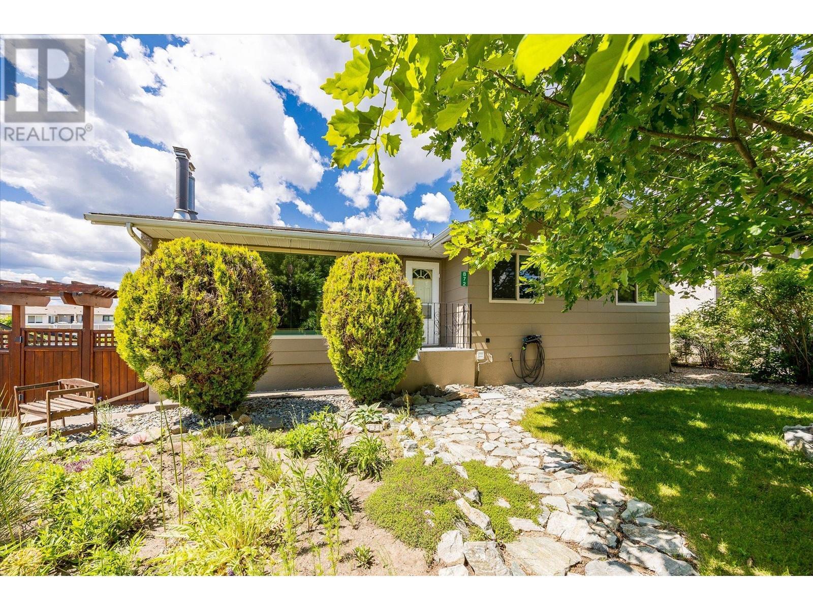 Property Photo: 872 Liban Court BC V1Y 8B5