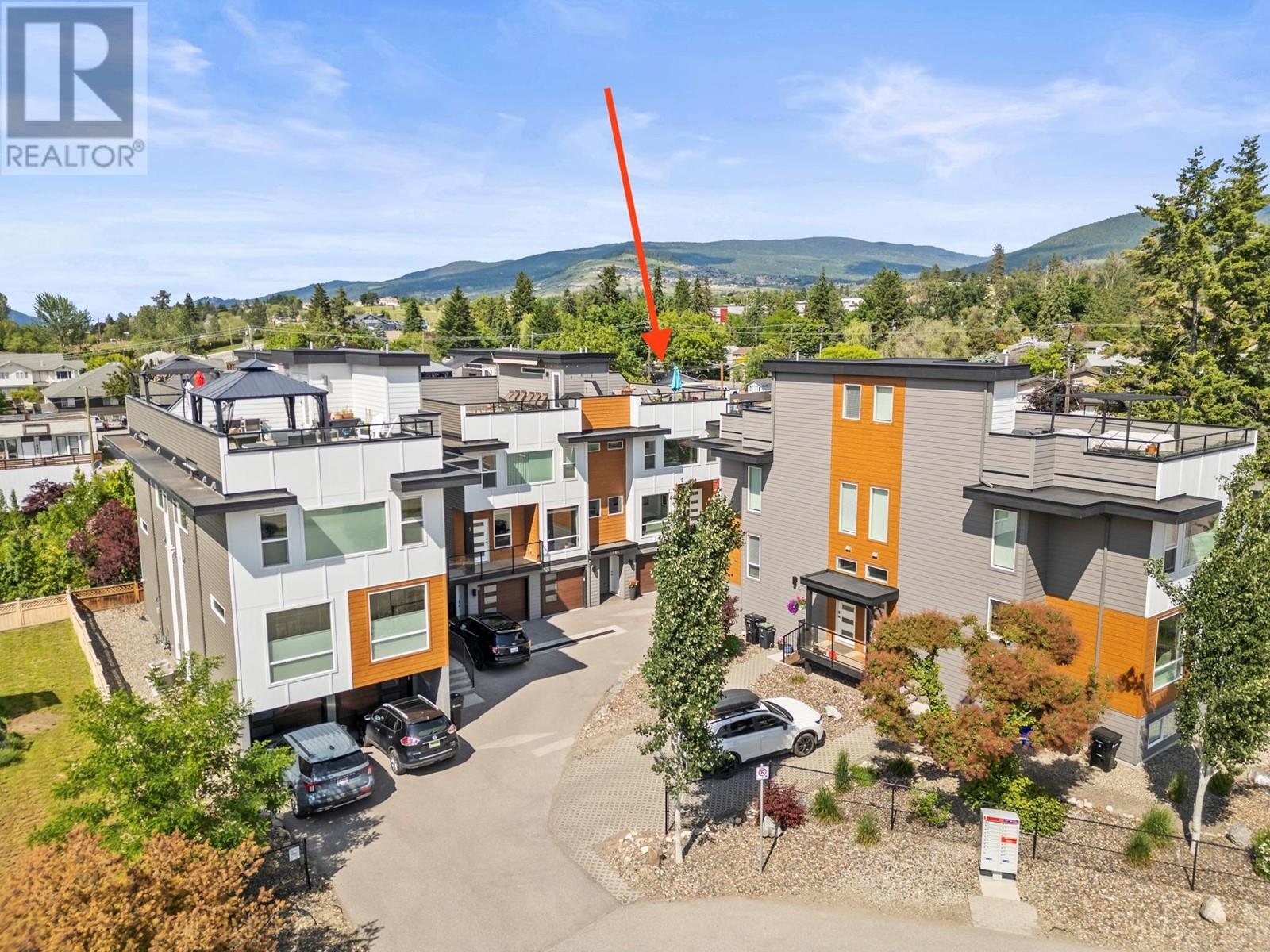 Photo de la propriété:  1805 45 Avenue 4  BC V1T 7T7 