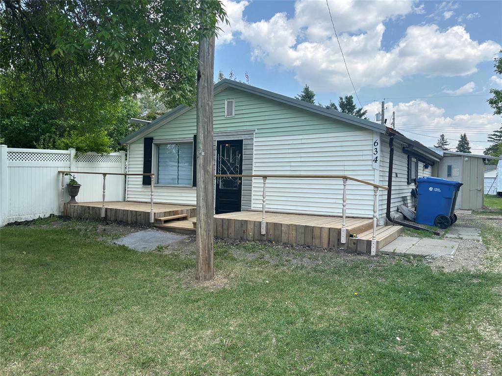 634 Broadway Avenue  Killarney MB R0K 1G0 photo