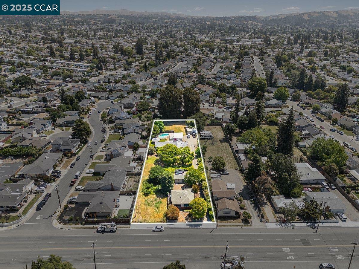 19358 Lake Chabot Rd  Castro Valley CA 94546 photo