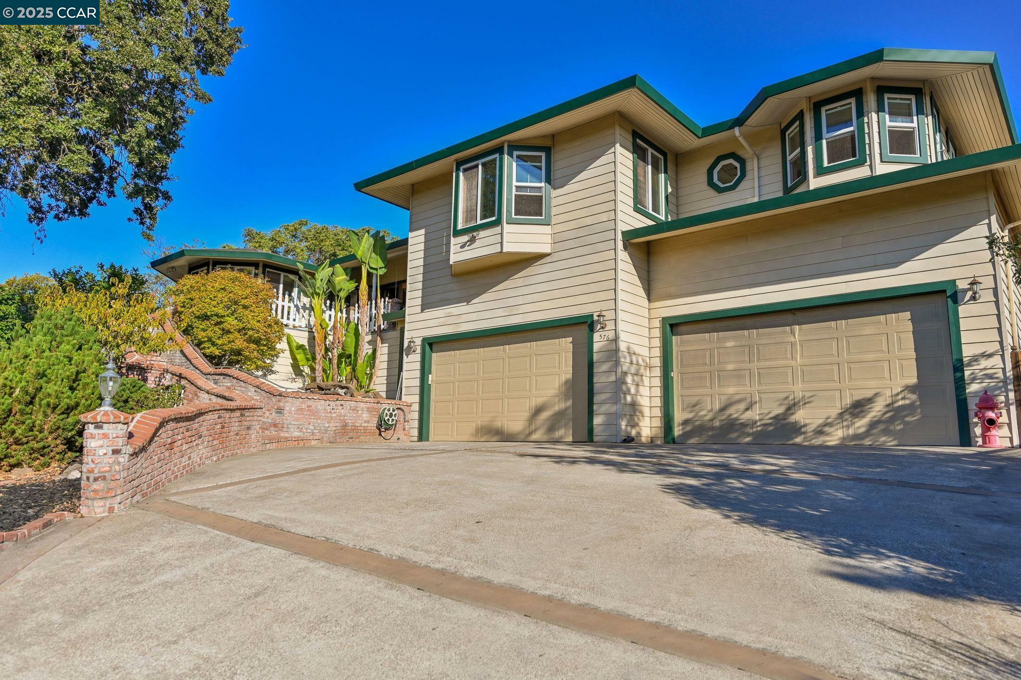 Property Photo: 576 Best Rd CA 94523