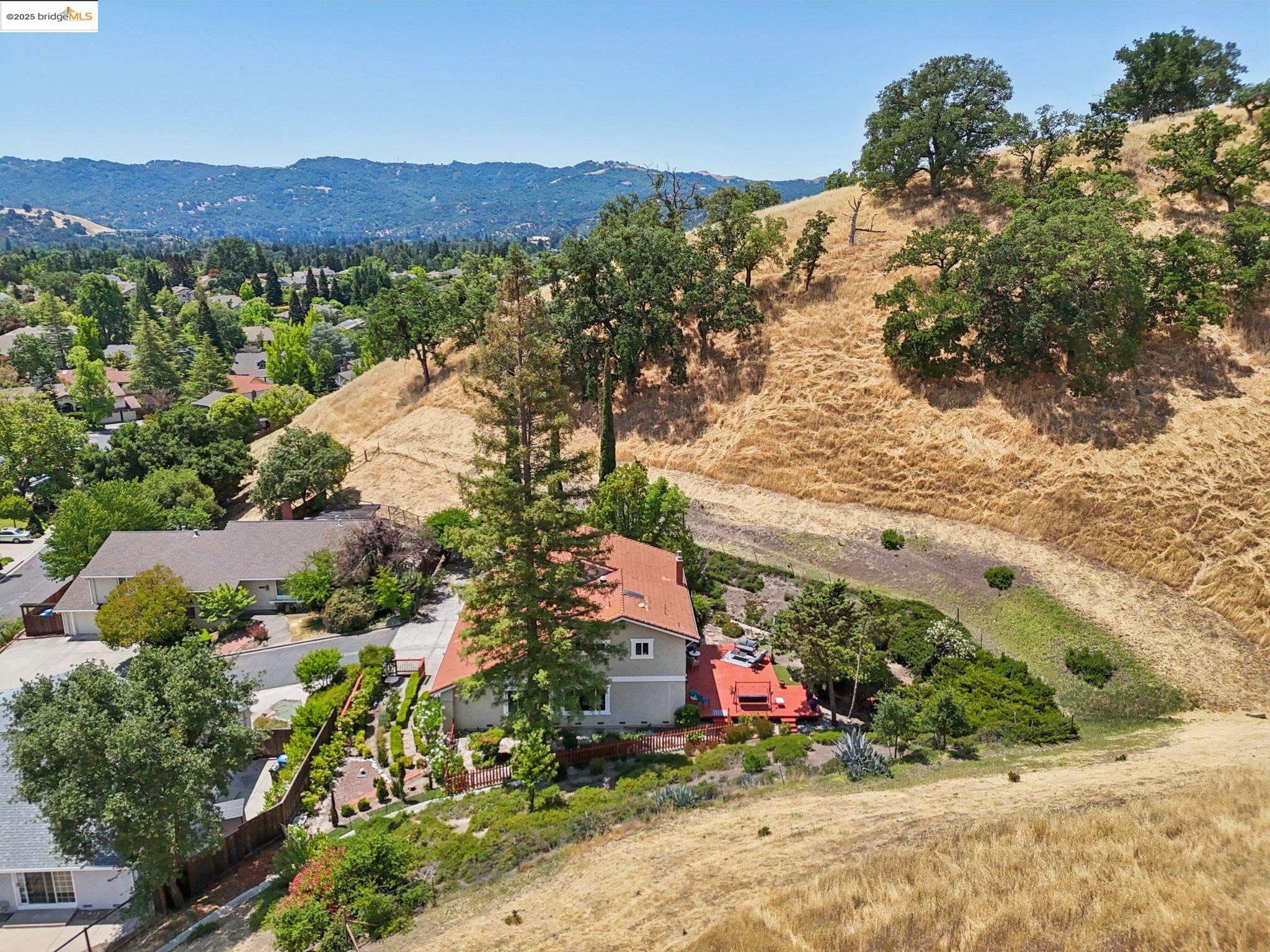 Property Photo:  2353 Benham Ct  CA 94596 