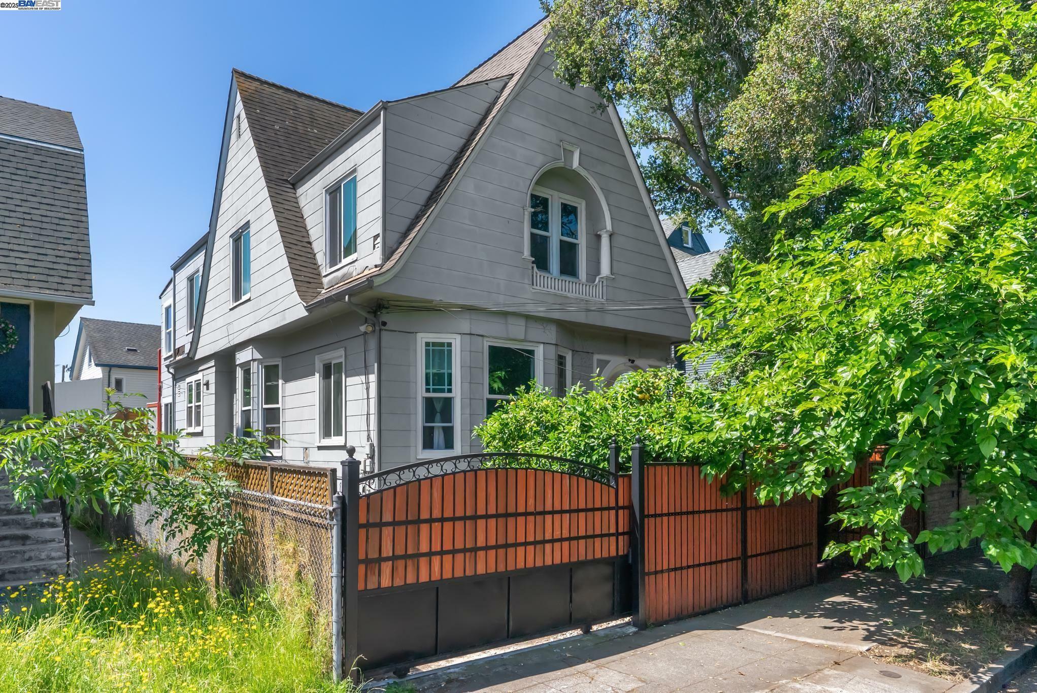 Property Photo:  1706 Fairview St  CA 94703 